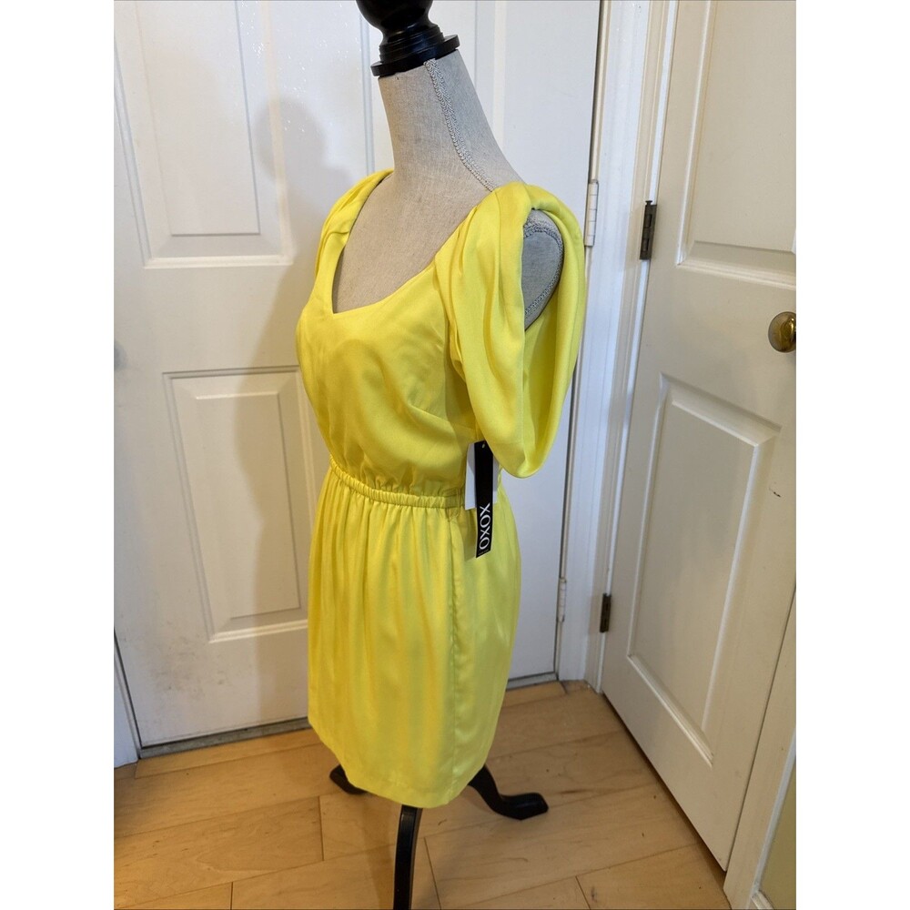 YELLOW FUN XOXO Shortsleeve Sheath Mini Elastic Waist Bright Yellow Dress Size S